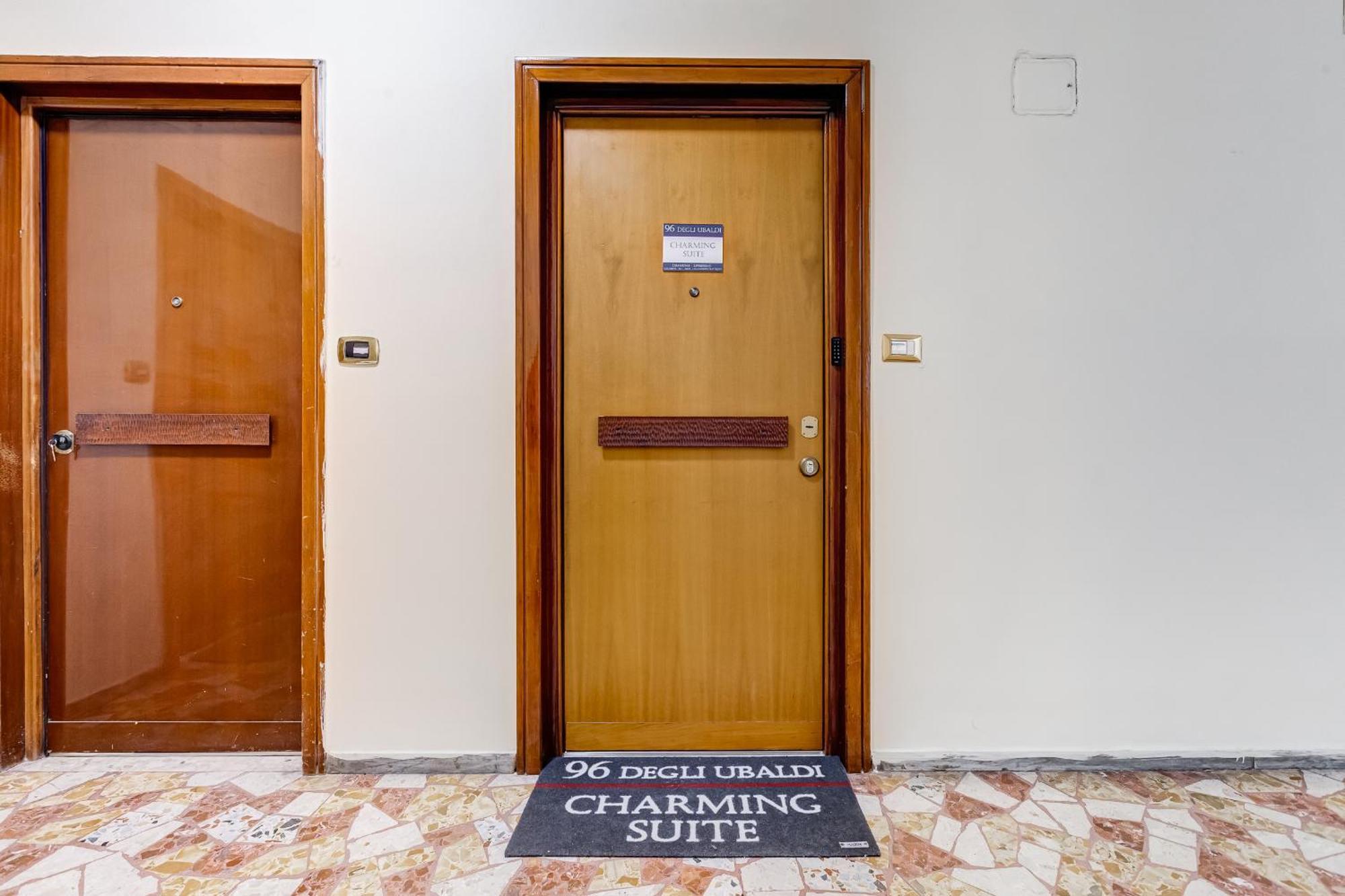96 Degli Ubaldi Charming Suite Roma Esterno foto
